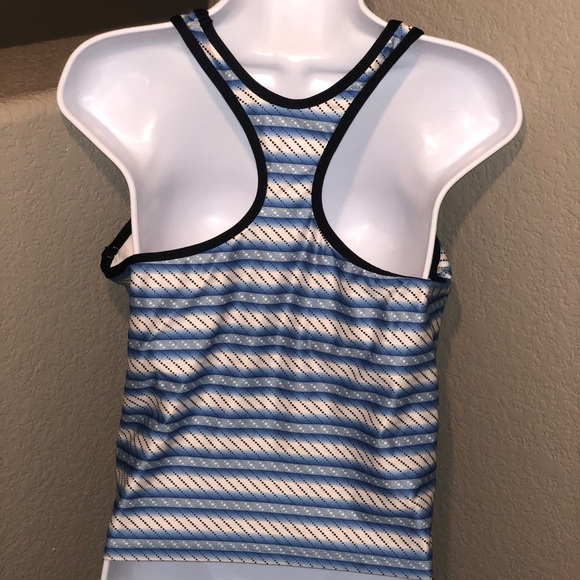 🌟 Adidas Racerback - Picture 5 of 7